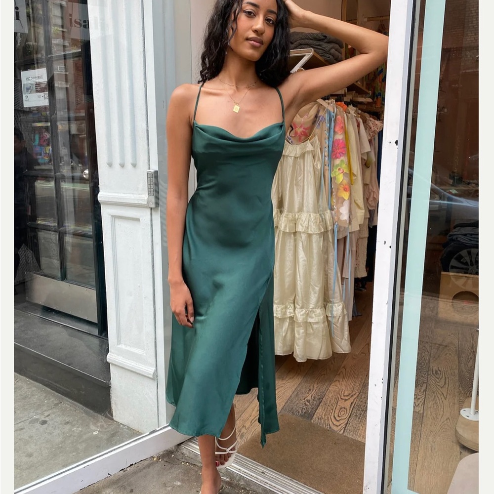 Isalis silky evergreen midi dress